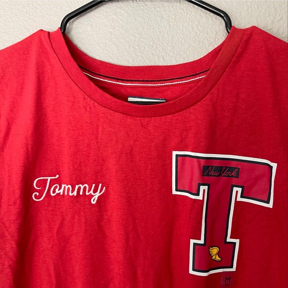 Tommy Jeans Red Embroidered Varsity Short Sleeve Crew New Neck T-Shirt Medium - Picture 6 of 10